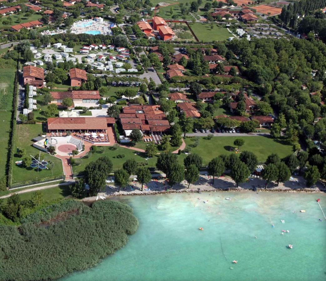 Holiday Homes In Sirmione/Gardasee 22174 Экстерьер фото