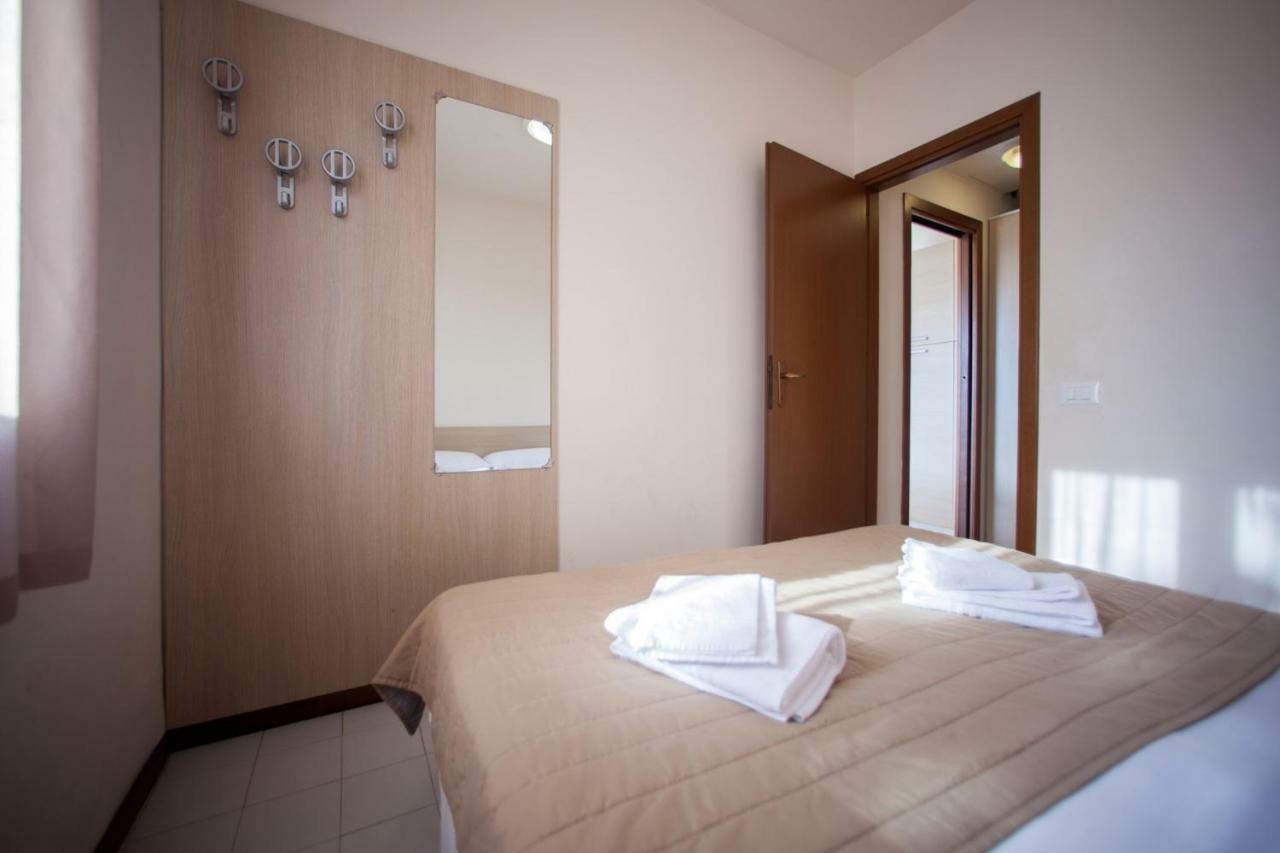 Holiday Homes In Sirmione/Gardasee 22174 Экстерьер фото
